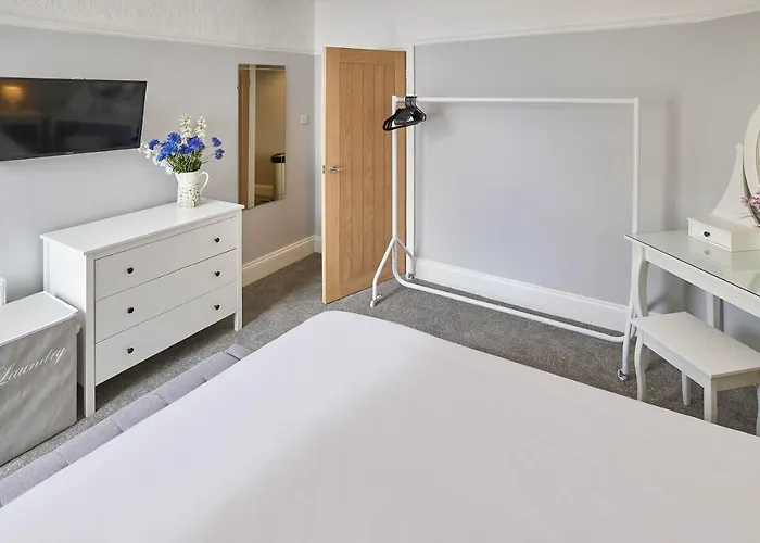 아파트 Host & - The Glaisdale At Brunswick 휫비